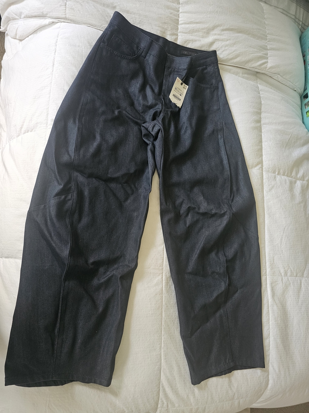 Zara NWT Dark Wash Barrel Leg Wide Leg Jeans Size 42 / US 10